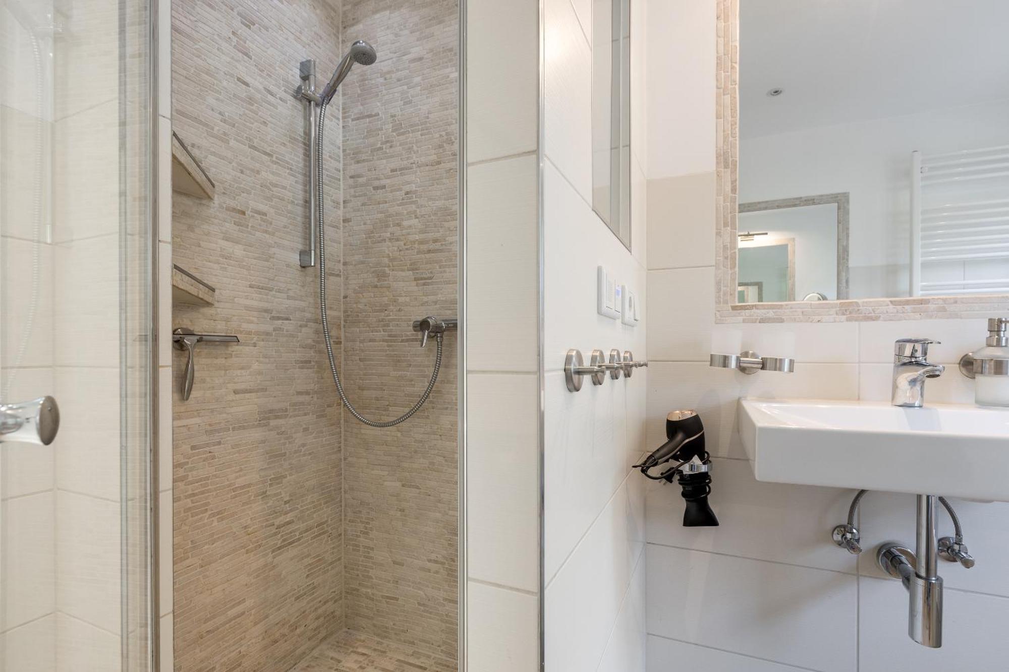 White Pearl Eg Apartment Вестерланд Екстериор снимка